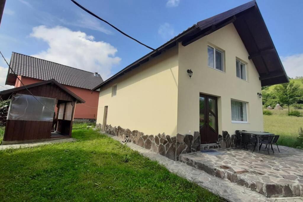 Casa In Curte La Zavate * Bran (Brasov)